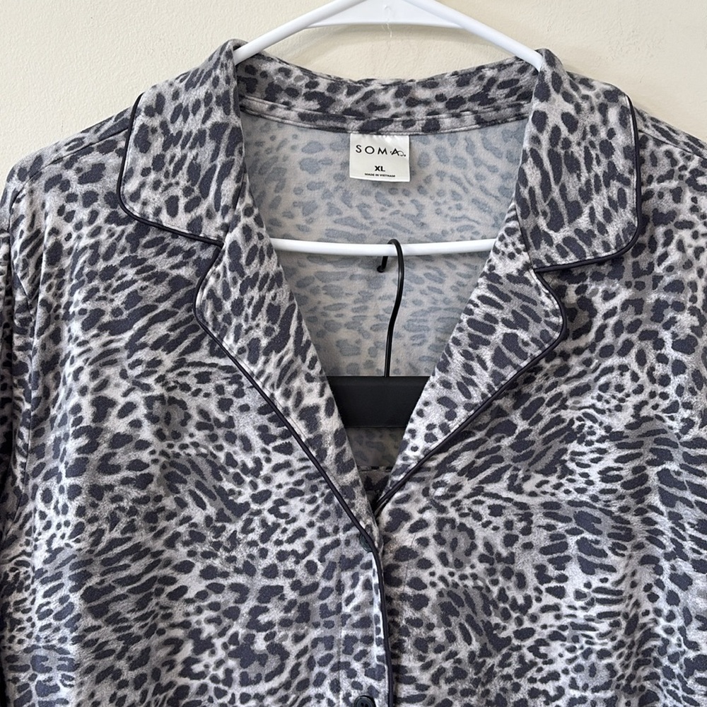 SOMA Embraceable Long Sleeve Pajama Set Spotted Mini Gray Ink Size XL - Picture 5 of 12